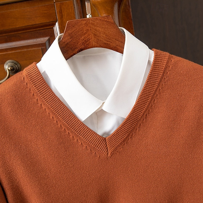 Pull col V homme en maille à manches longues 14