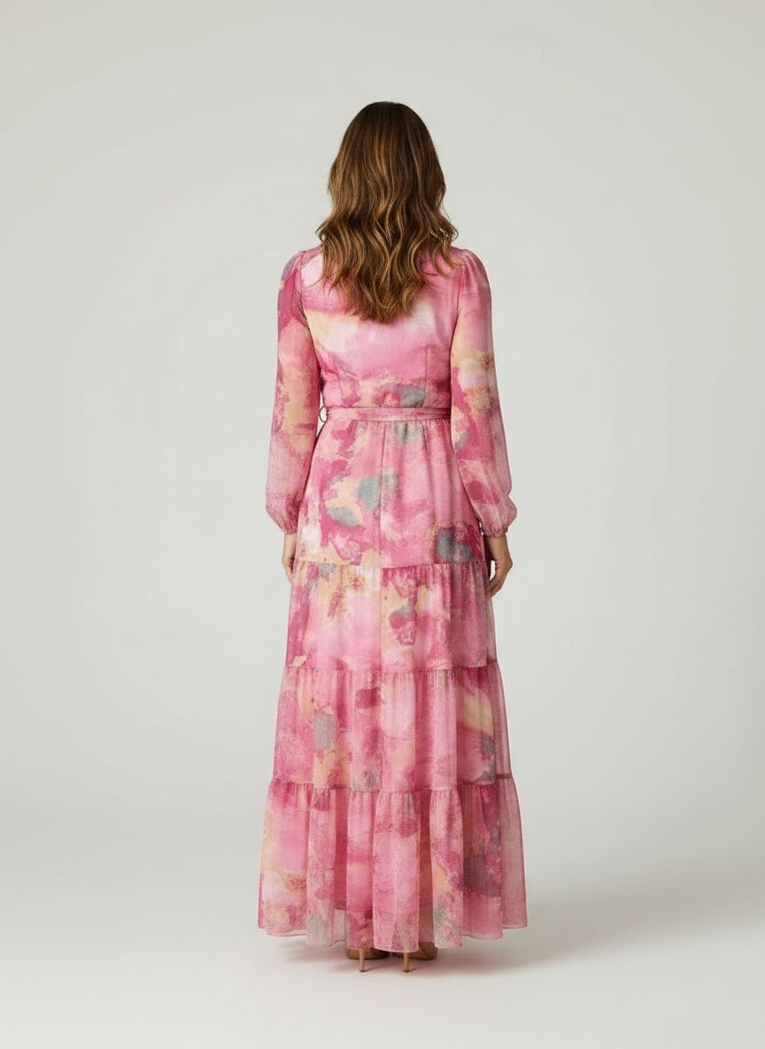 Back pose of the model wearing Maxi portefeuille jurk met bloemenprint en lange mouwen voor dames