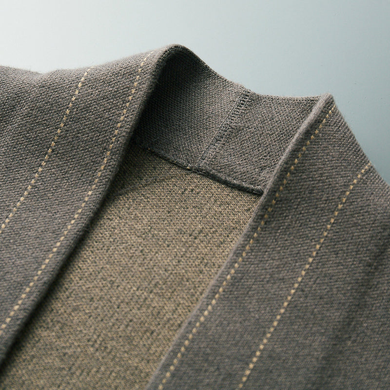 Cardigan homme en laine à carreaux et col châle 8
