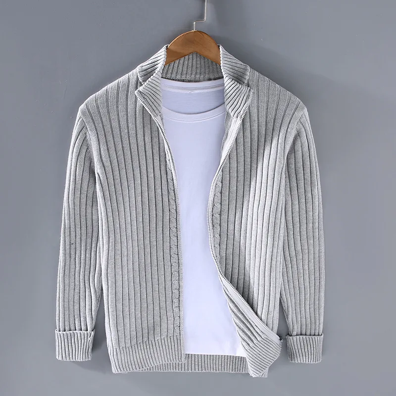 Cardigan zippé homme col montant en maille côtelée 1