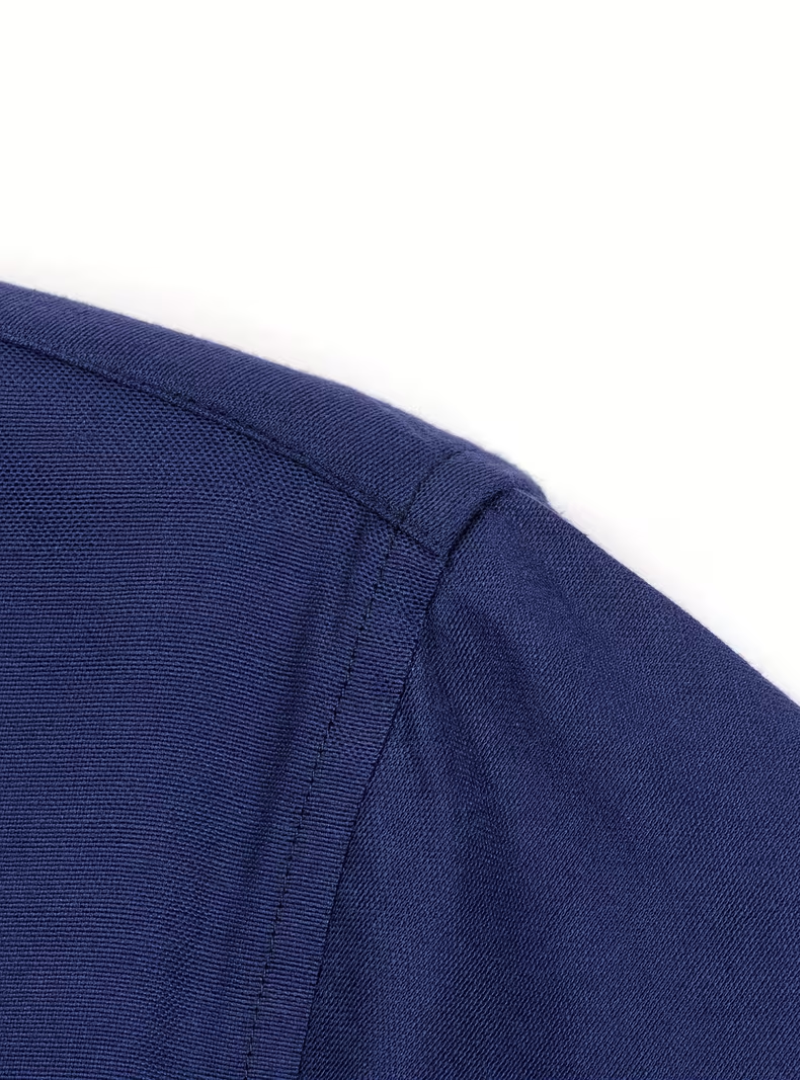 Chemise homme à manches longues col boutonné et poche poitrine 10