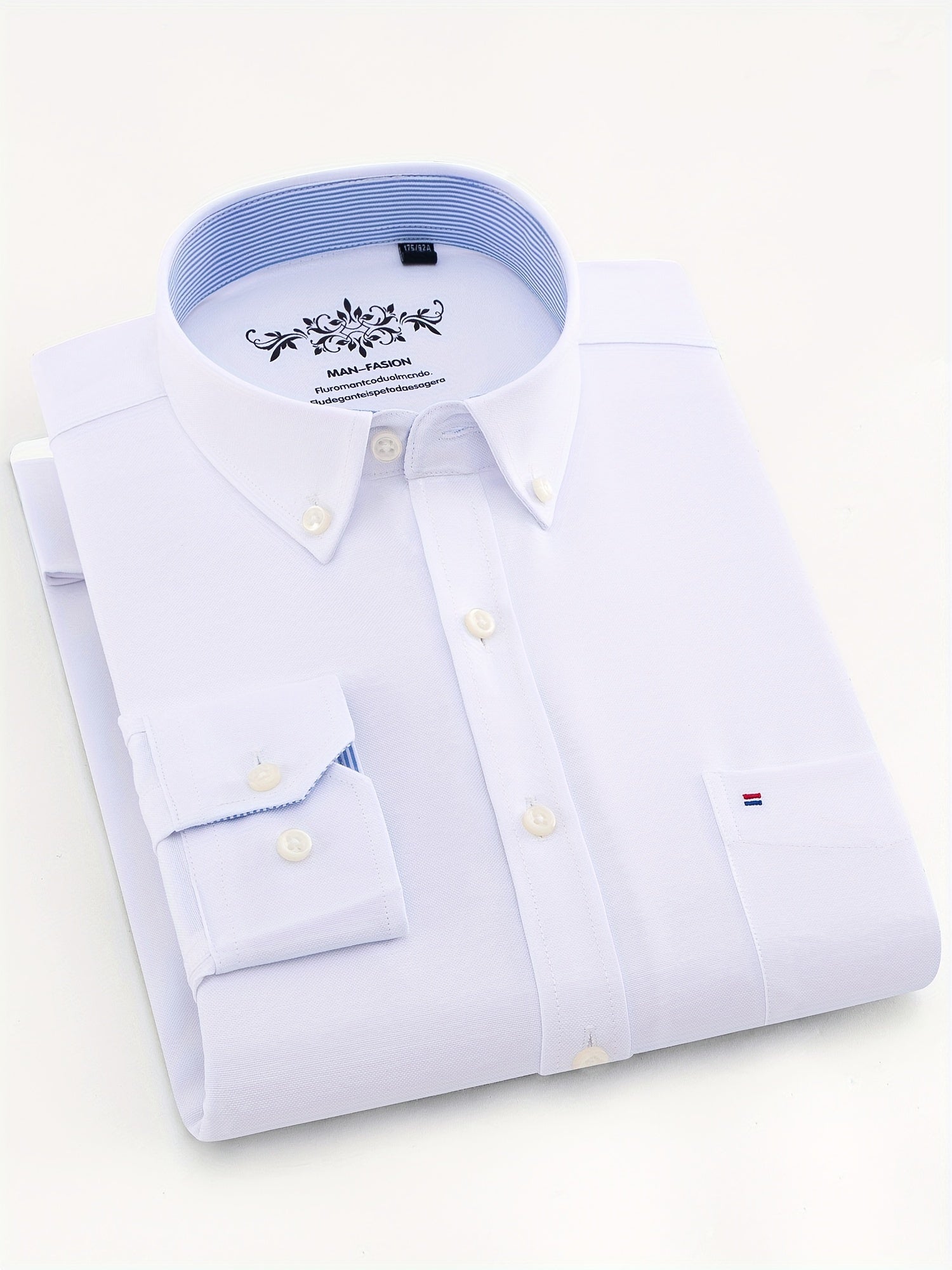 Chemise homme à manches longues col boutonné et poche poitrine 2