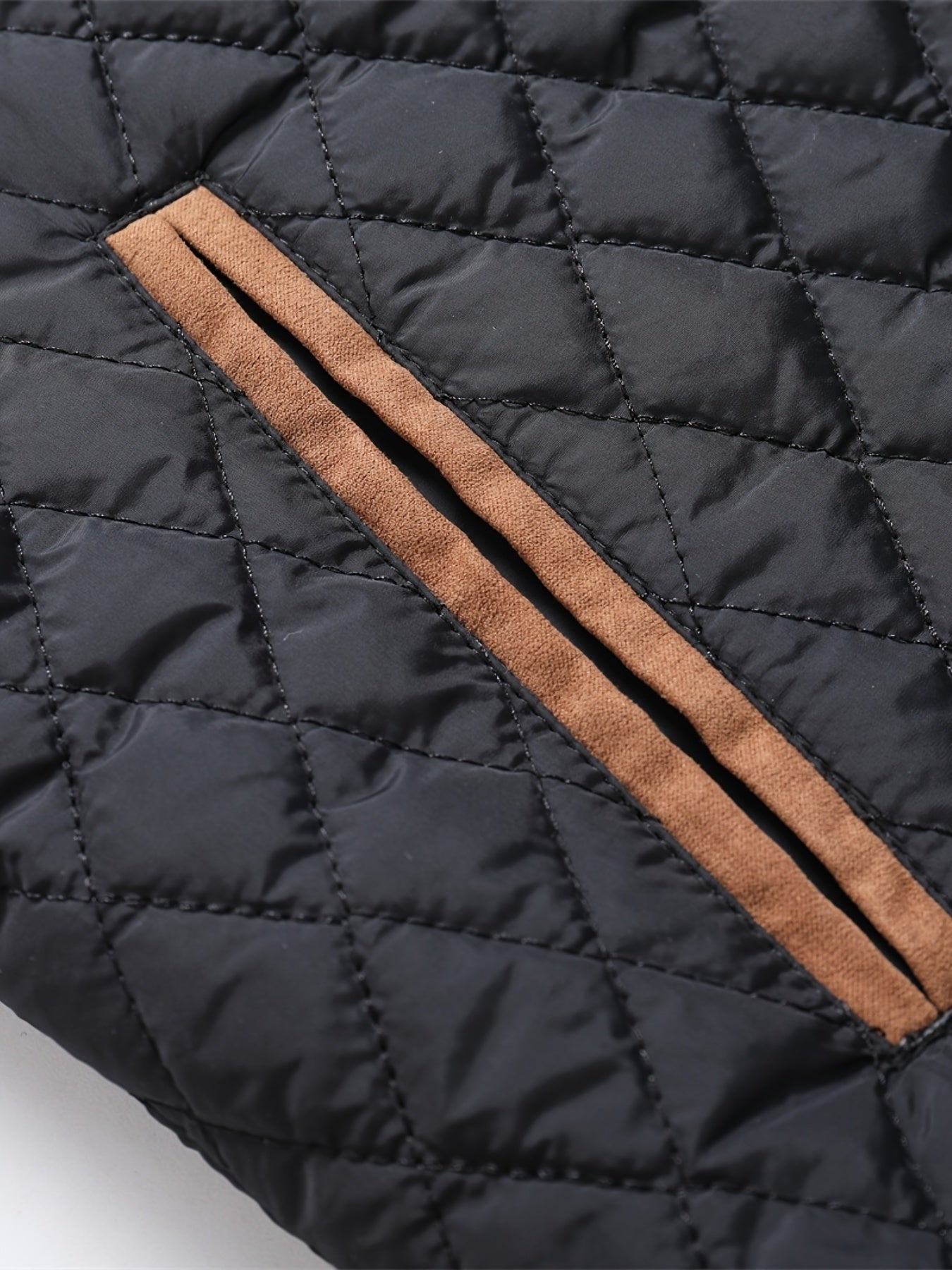 Doudoune homme boutonnée à matelassage losange et col montant 12