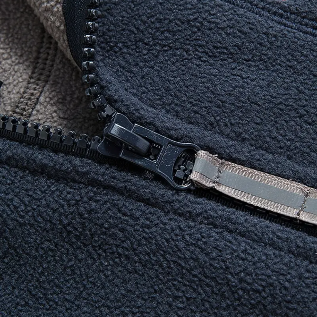 Gilet polaire homme sans manches à col montant et poches zippées 15