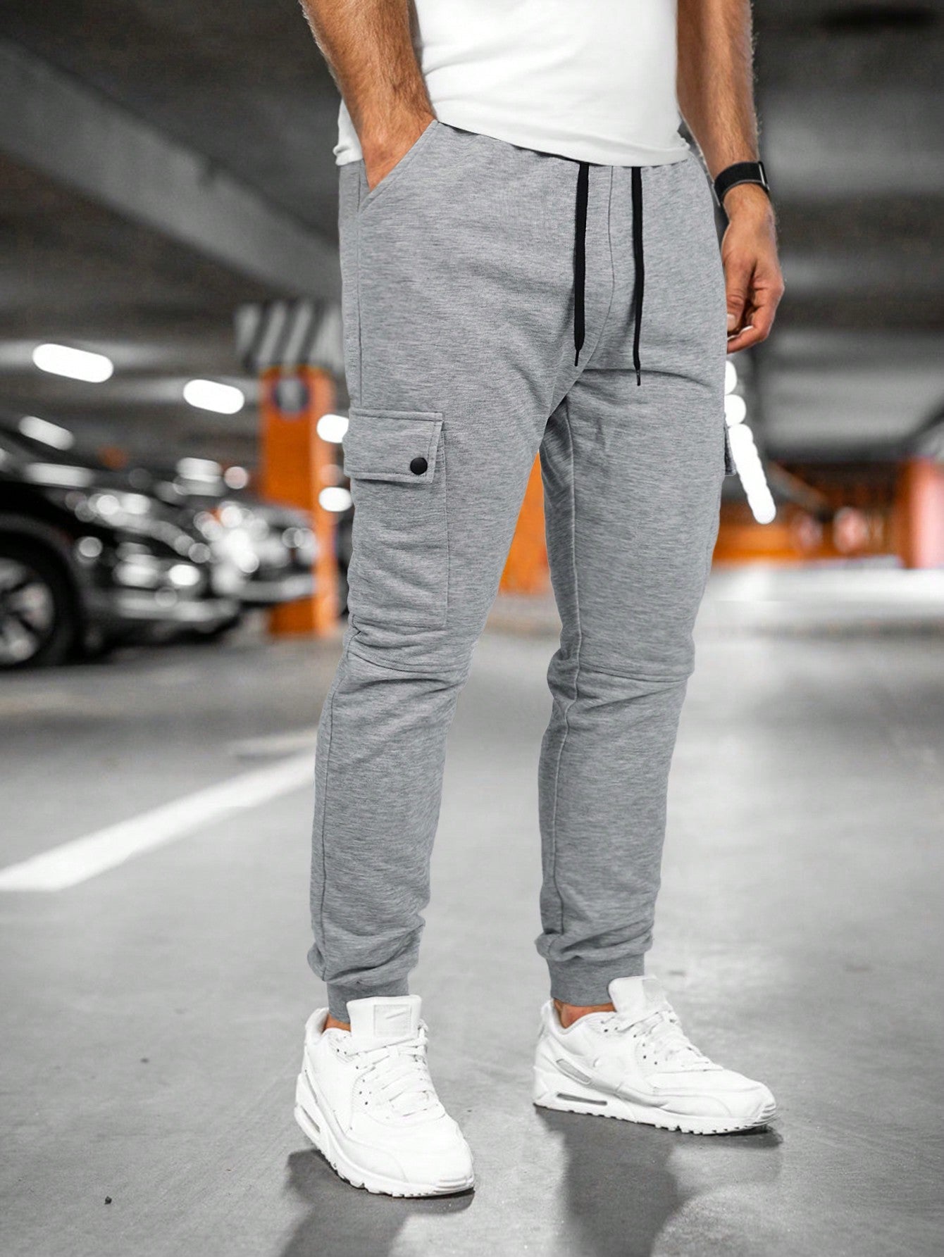 Jogging homme cargo fuselé à poches à rabat 5