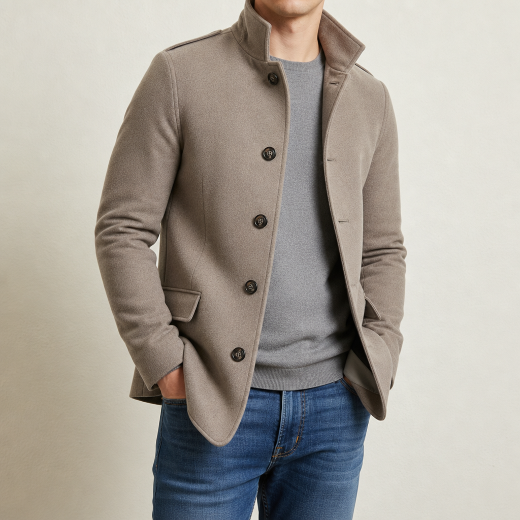 Manteau en laine homme court à col montant et coupe slim 2