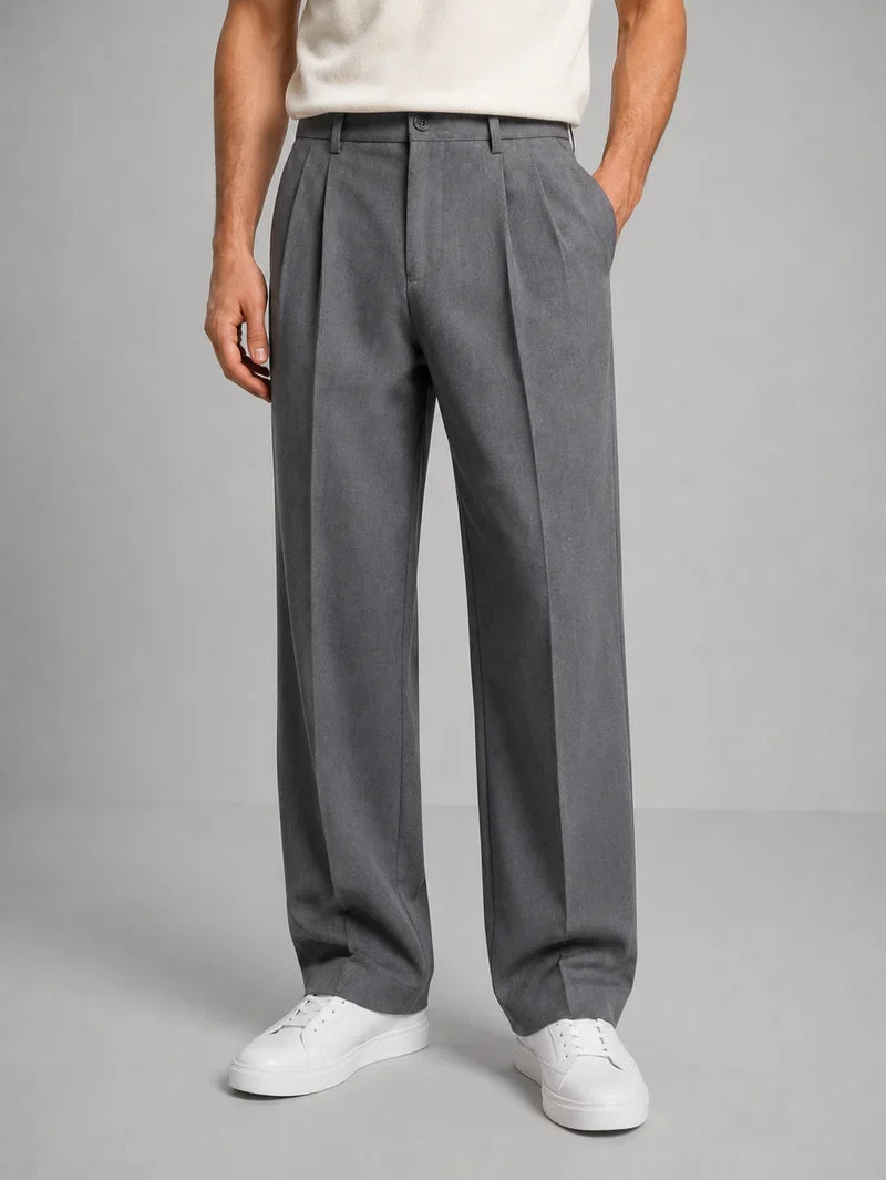 Pantalon homme à jambes larges et doubles plis 2