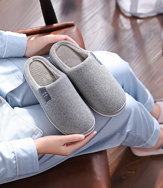 Pantoufles mules homme à chevrons et semelle antidérapante 6