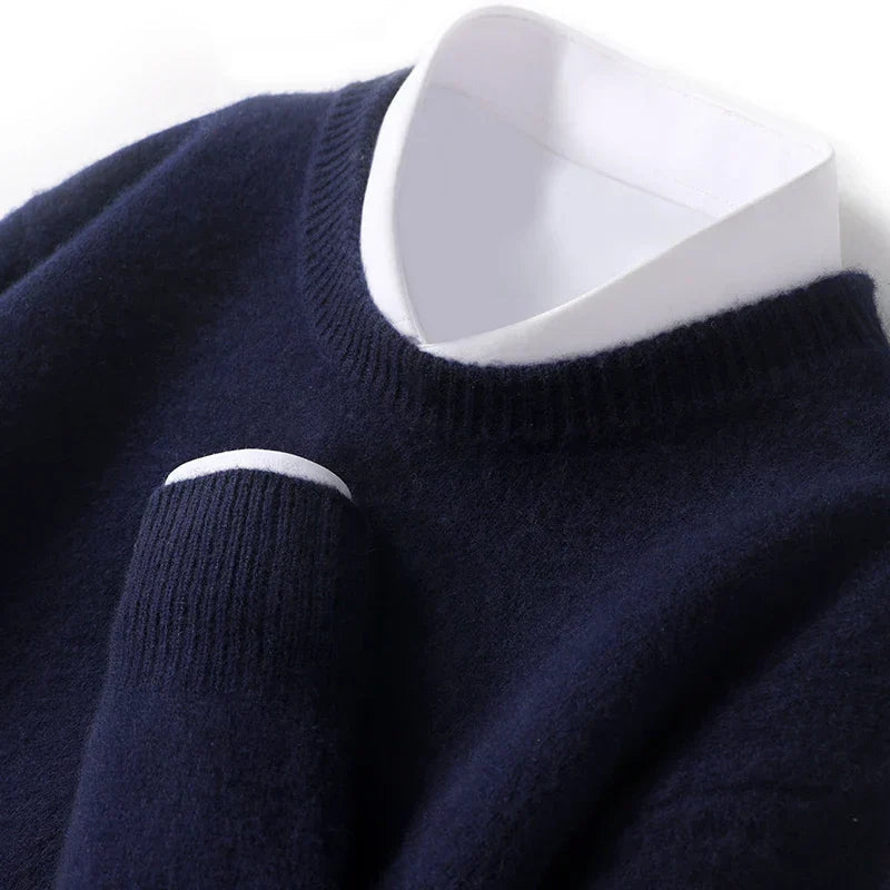 Pull col rond homme en maille coupe régulière 11