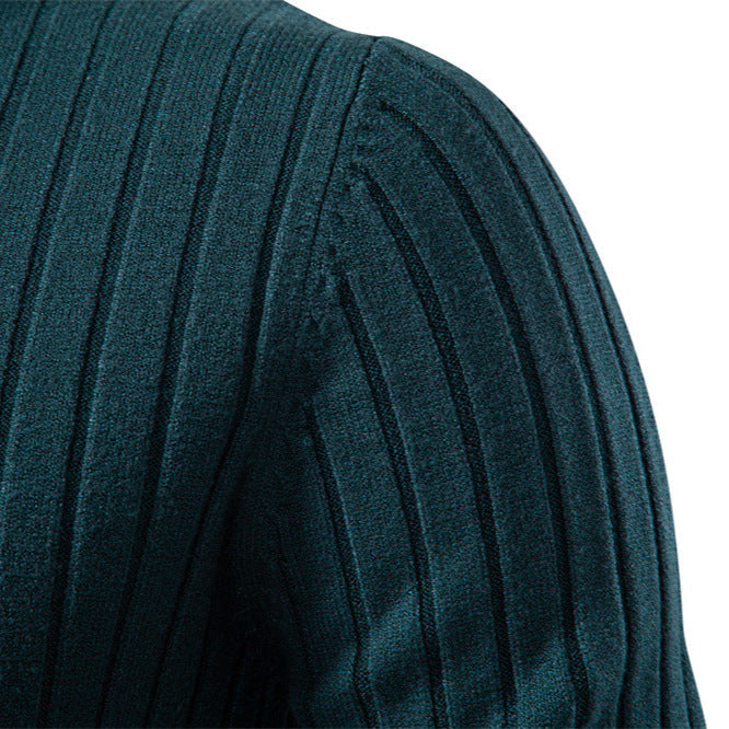 Pull col roulé homme en maille côtelée à rayures verticales 7