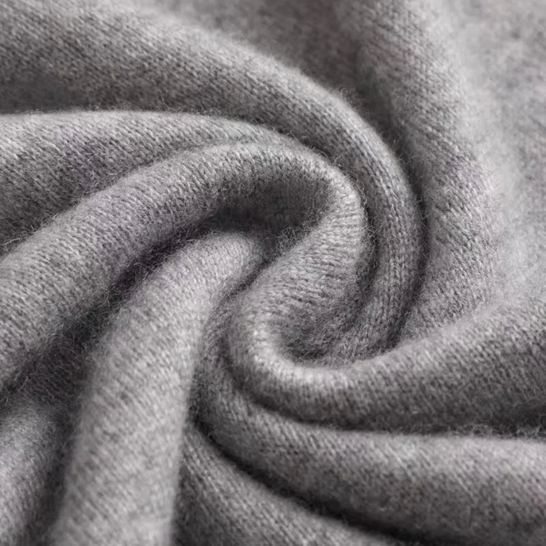 Pull homme col rond coupe classique à poignets côtelés 7